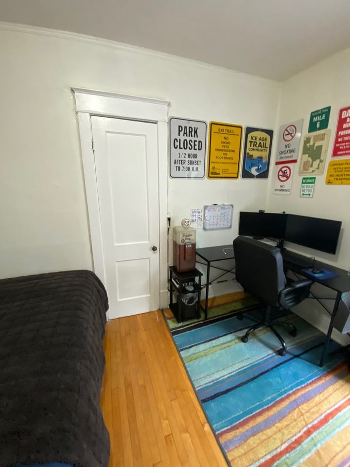 2534 North Farwell Avenue #5 - Photo 2 of 21