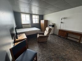 featured image of 27 W Adams St #27