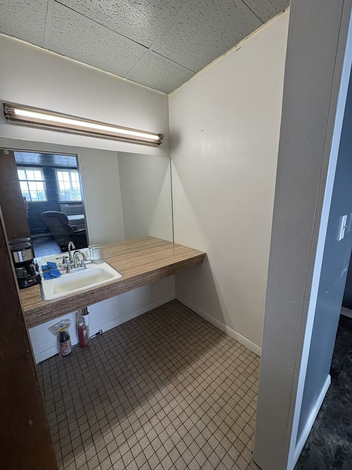 27 West Adams Street #27 - Photo 2 of 6