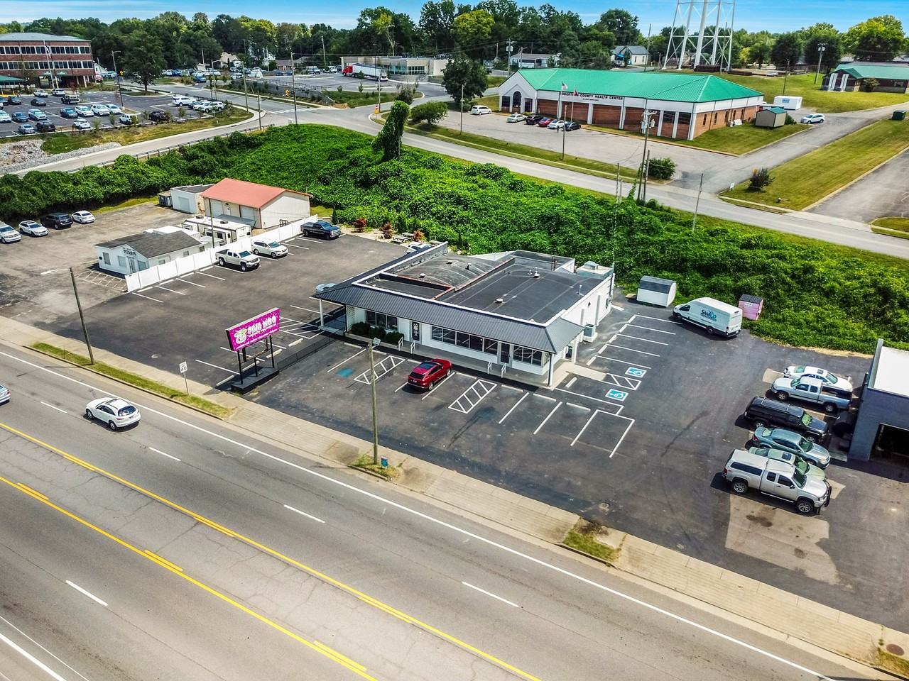 806 Memorial Boulevard #1