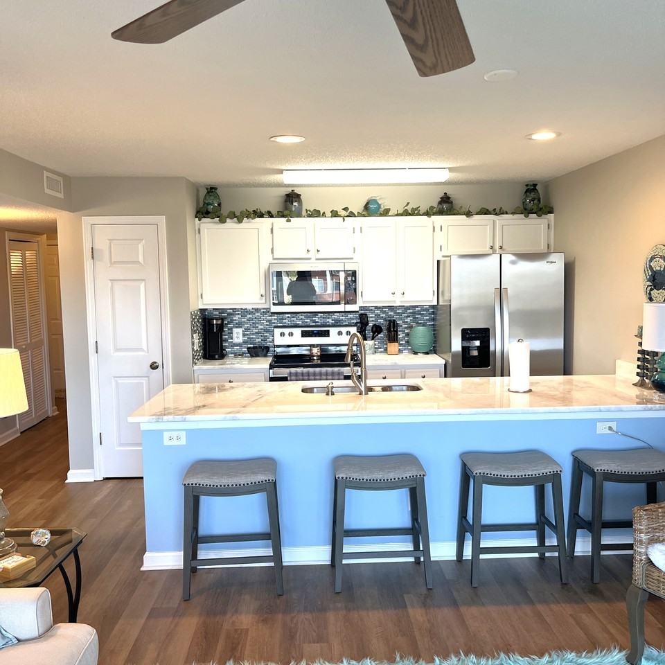 4530 4530 North Plantation Harbour DriveUnit A10 #A10 - Photo 2 of 26