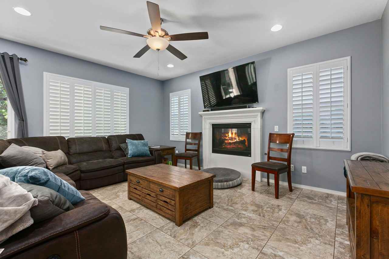 360 Calle Vela #1 - Photo 4 of 50