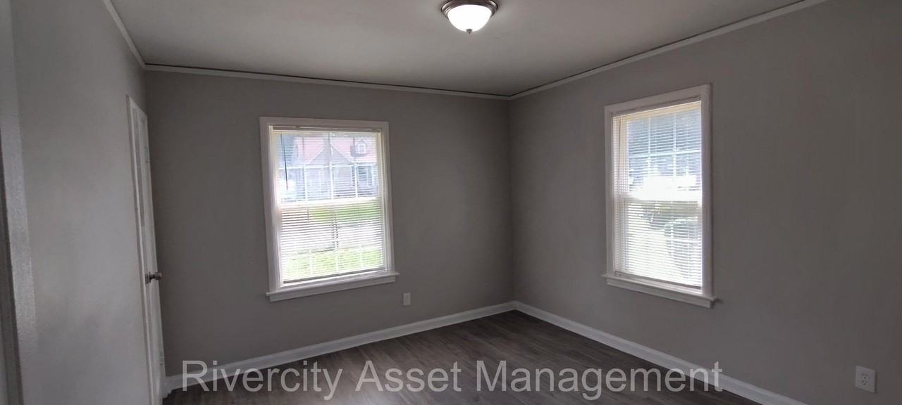 2386 Larose Ave #1 - Photo 6 of 10