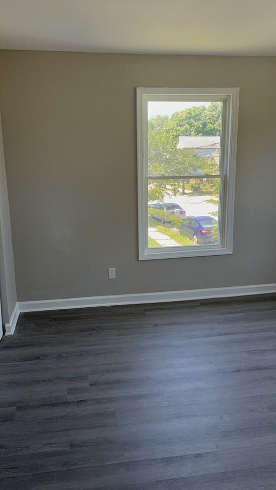 1332 29th Street #14 - Photo 2 of 8