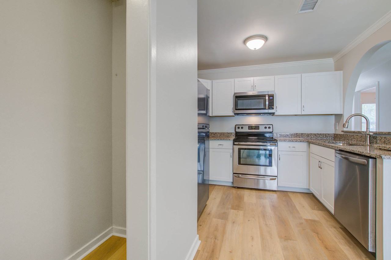 6211 Rolling Fork Road #1 - Photo 4 of 23