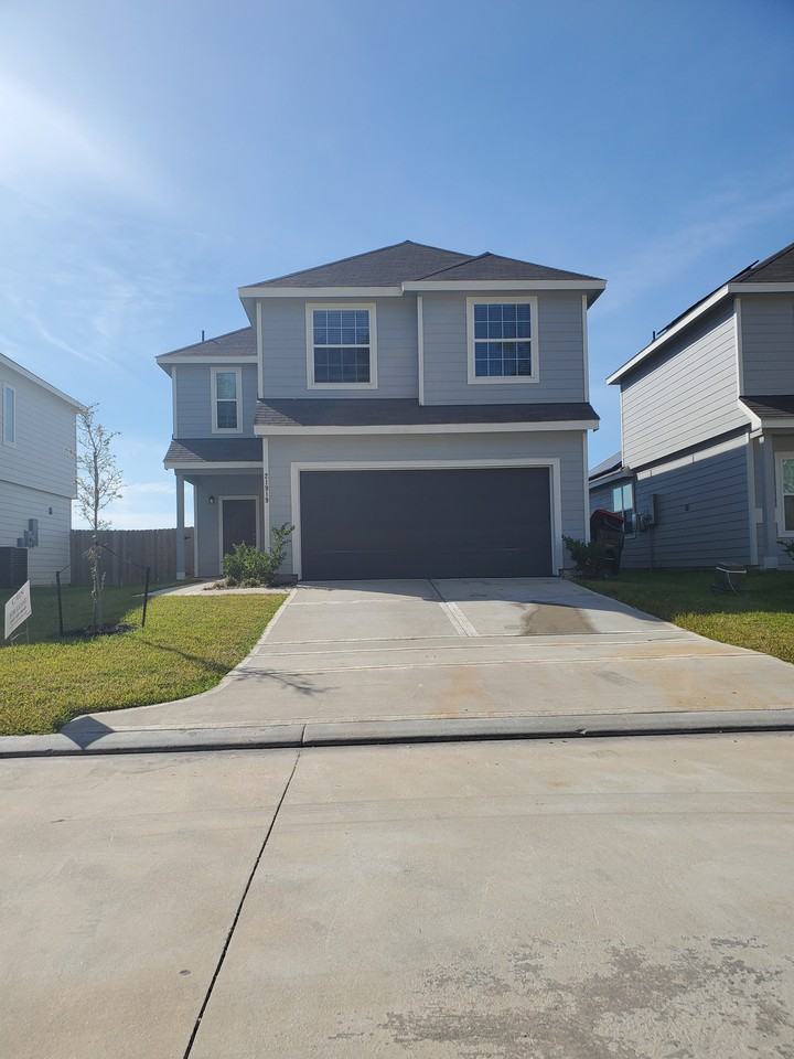 22011 Grand Majestic Dr #1 - Photo 6 of 6