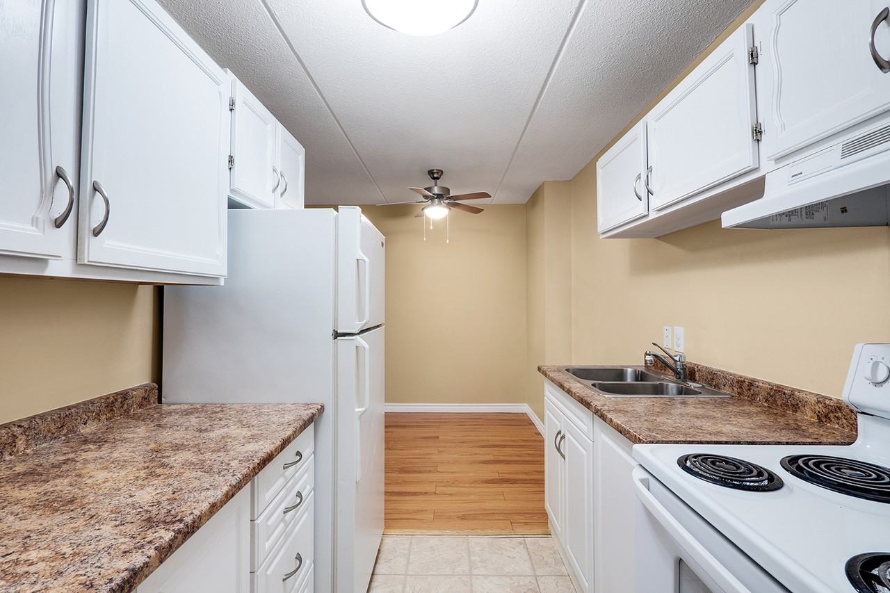 641 Cedar Street North #403 - Photo 6 of 16