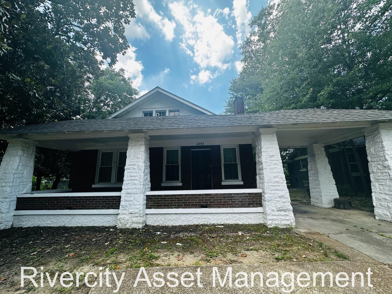 2093 Lamar Avenue #1