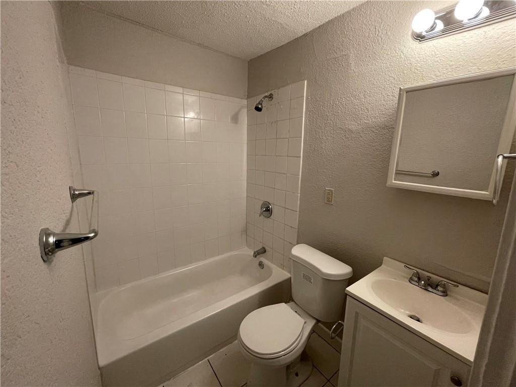 145 Topping Ave Apt 2s #2S - Photo 7 of 9