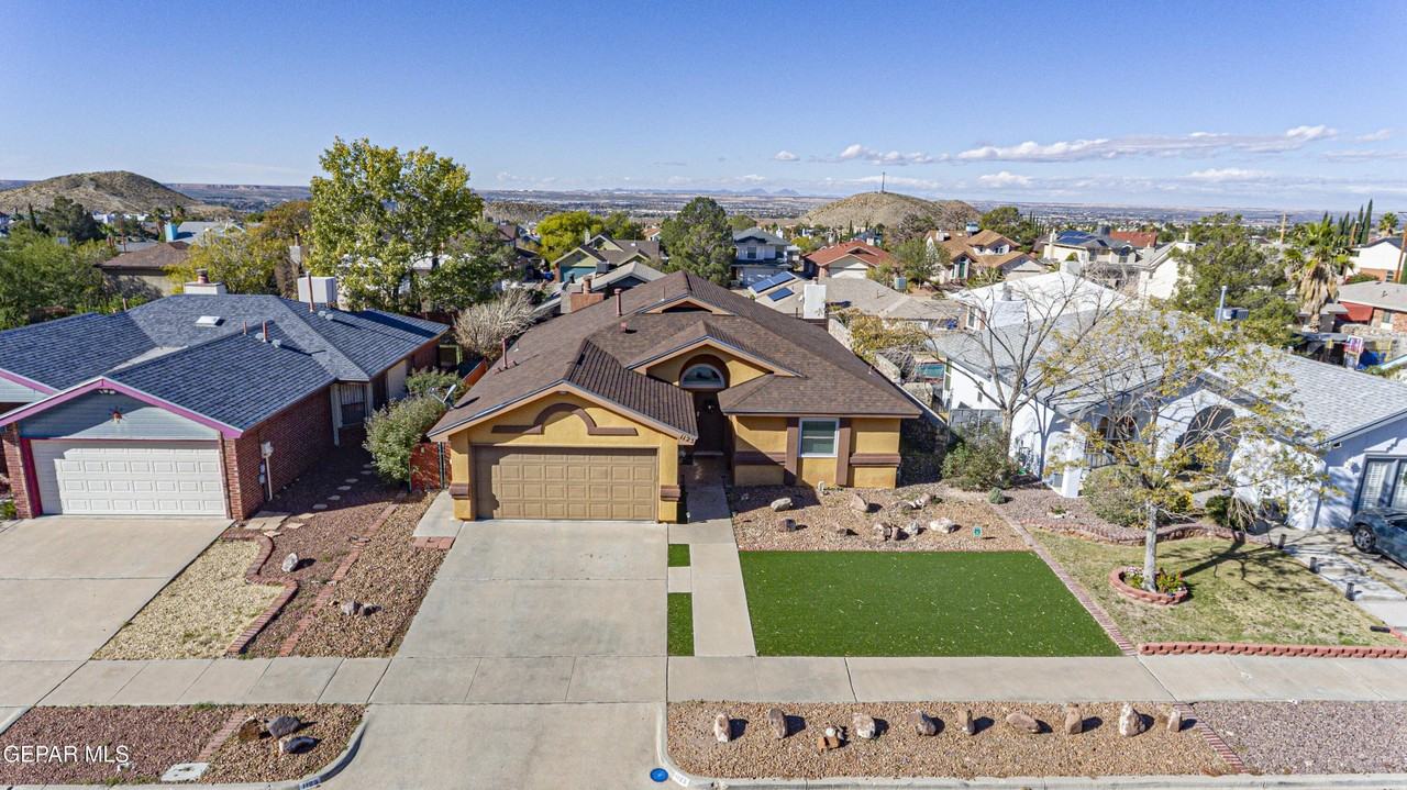 1123 Night Hawk Drive - Photo 2 of 40