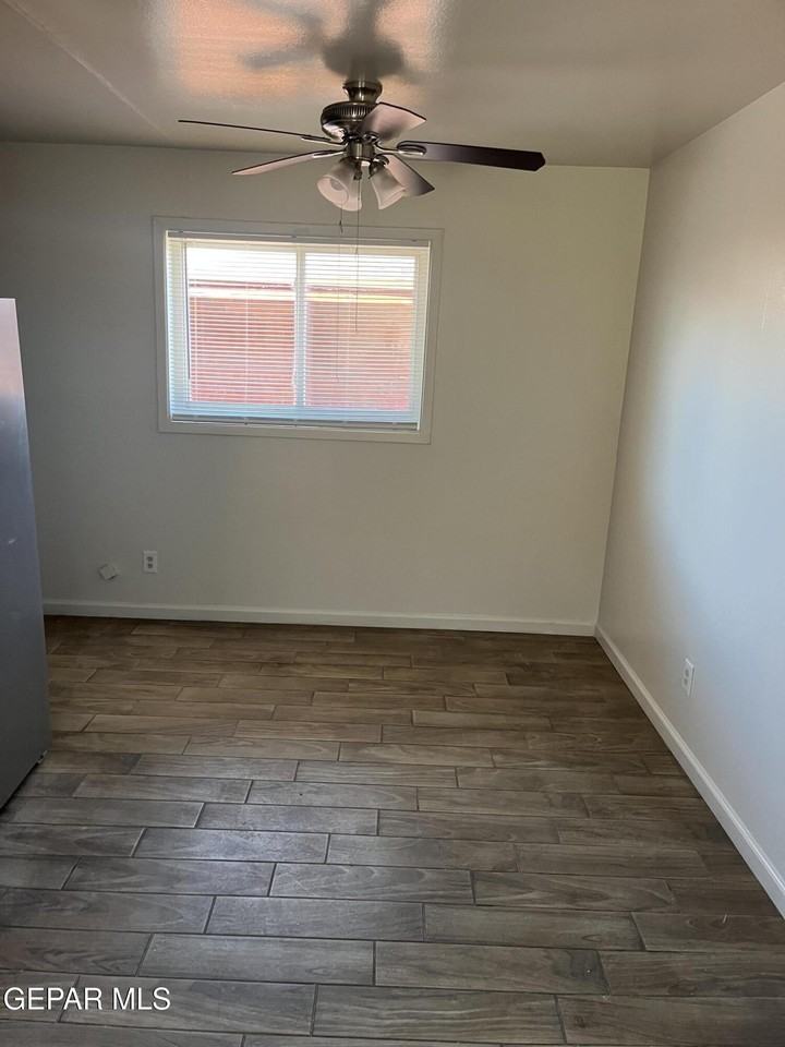 2605 Morehead Ave Apt 7 #7 - Photo 4 of 10