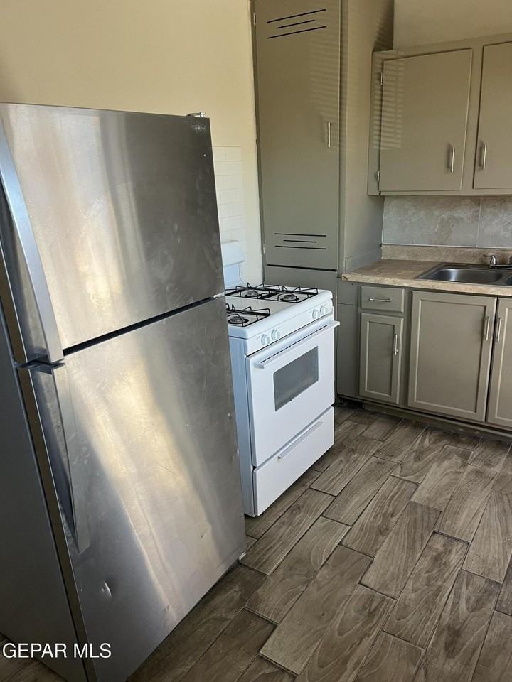 2605 Morehead Ave Apt 7 #7 - Photo 5 of 10