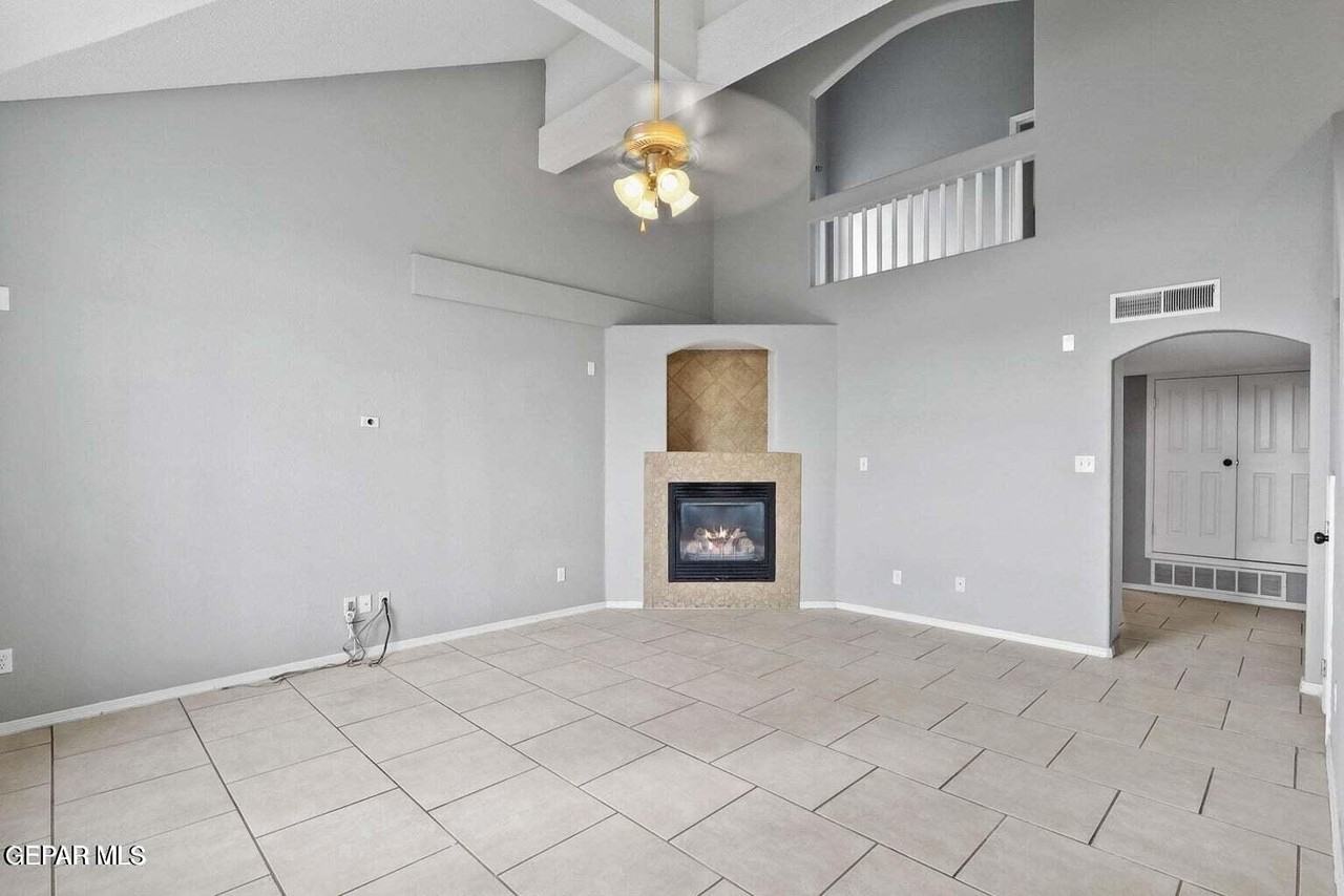 653 Pete Payan Dr - Photo 3 of 27