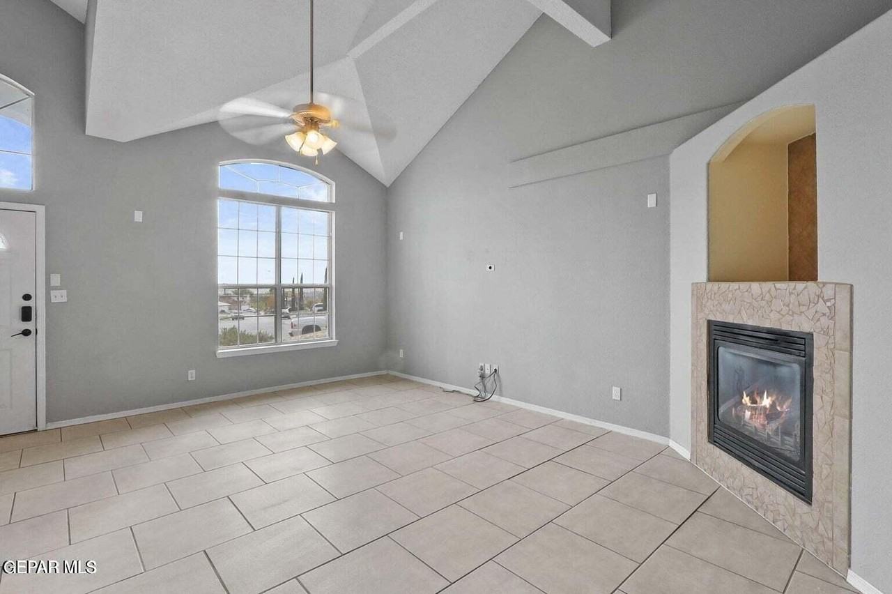 653 Pete Payan Dr - Photo 5 of 27