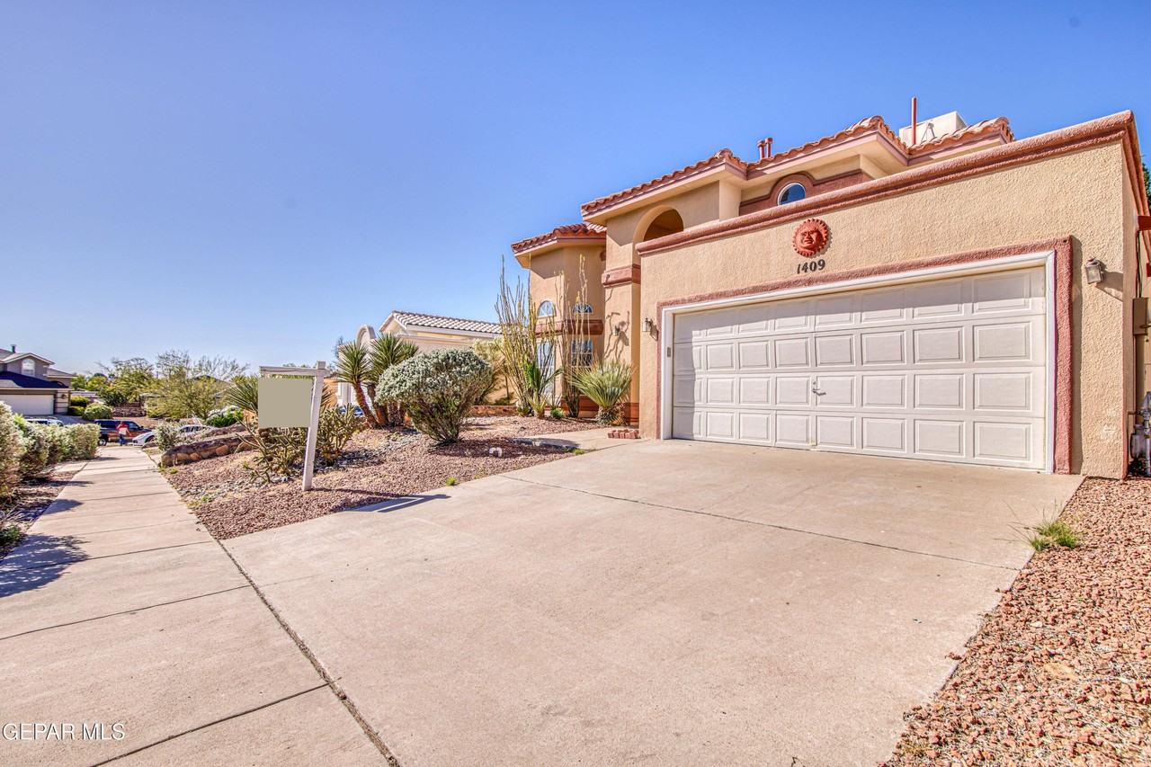 1409 Black Ridge Dr - Photo 4 of 30