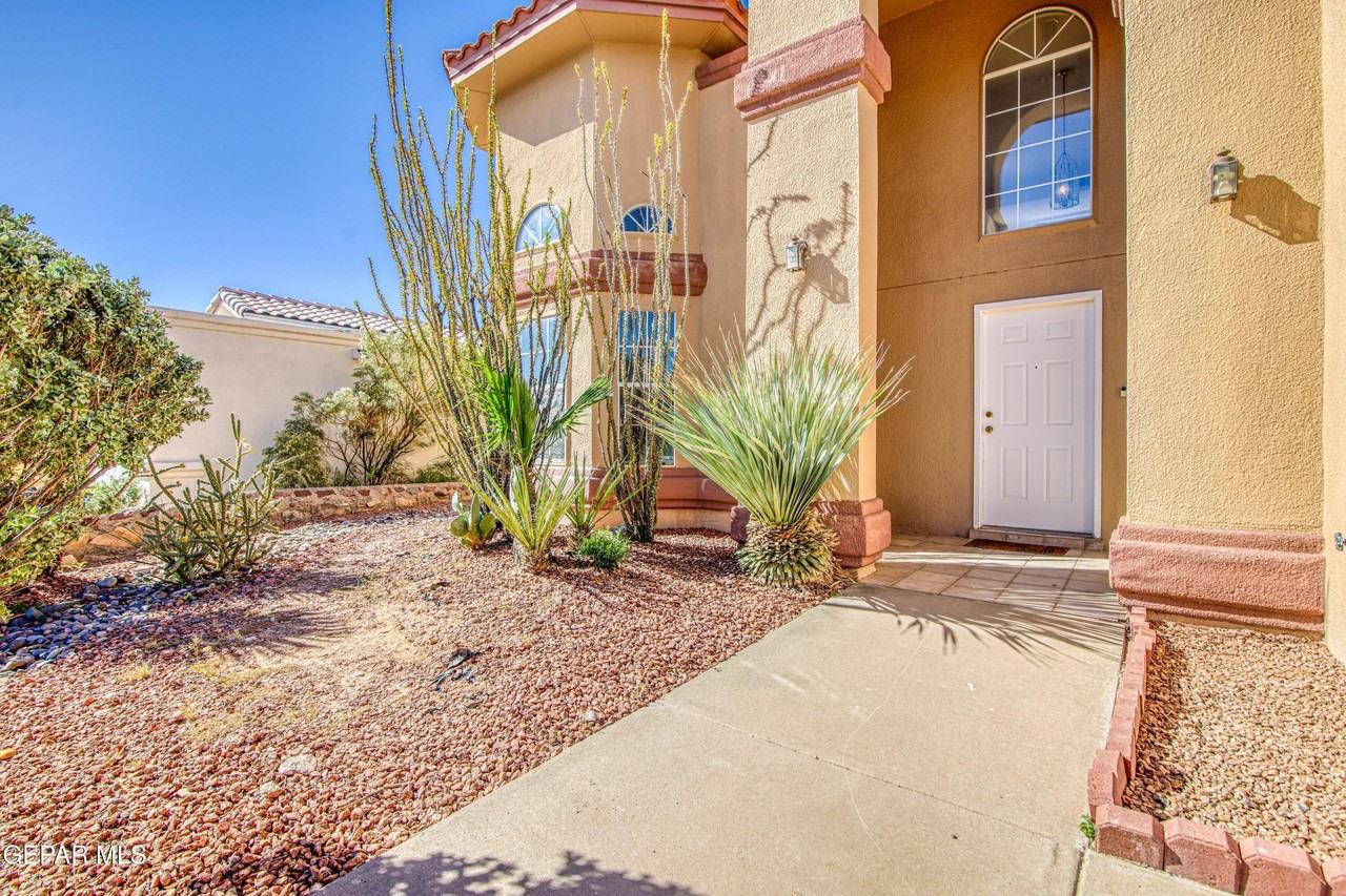 1409 Black Ridge Dr - Photo 5 of 30