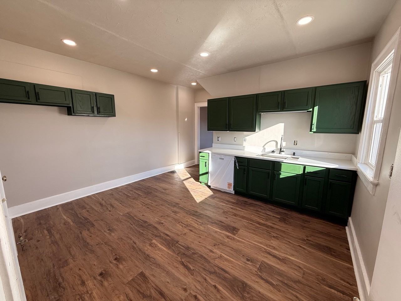 1558 Shelby Street #2 - Photo 6 of 10