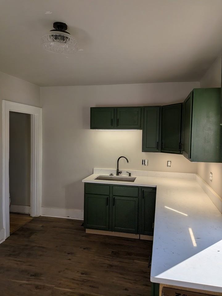 1556 Shelby Street #3 - Photo 5 of 8