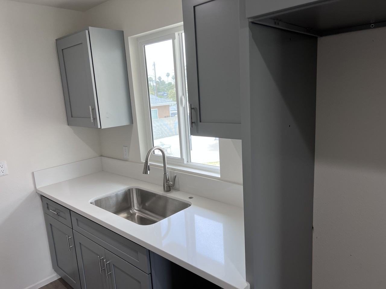 629 West Oliver Street #629-1-2 - Photo 4 of 10