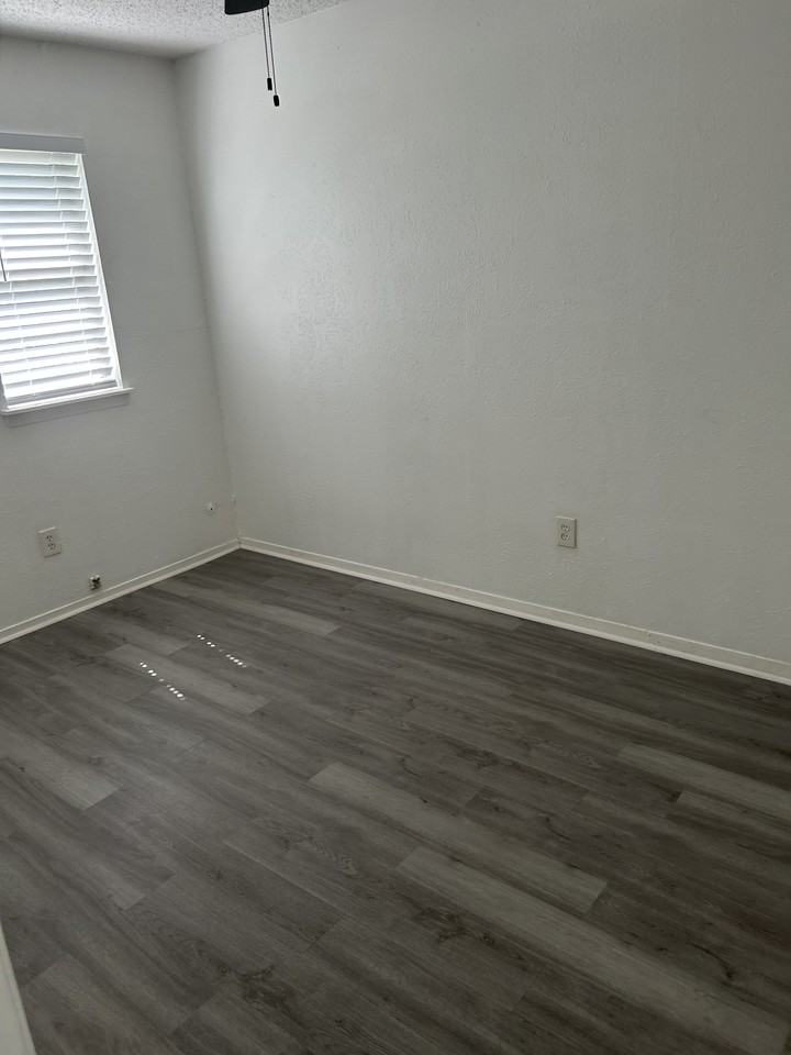 4816 Rollingwood Court #1 - Photo 7 of 17