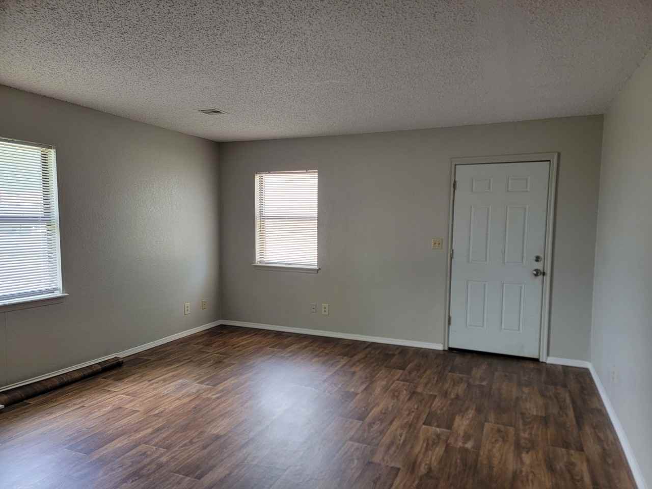 2015 Martin Avenue #1 - Photo 2 of 11