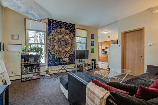 680 6th Street - Photo 2 of 10