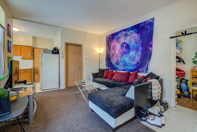 680 6th Street - Photo 3 of 10