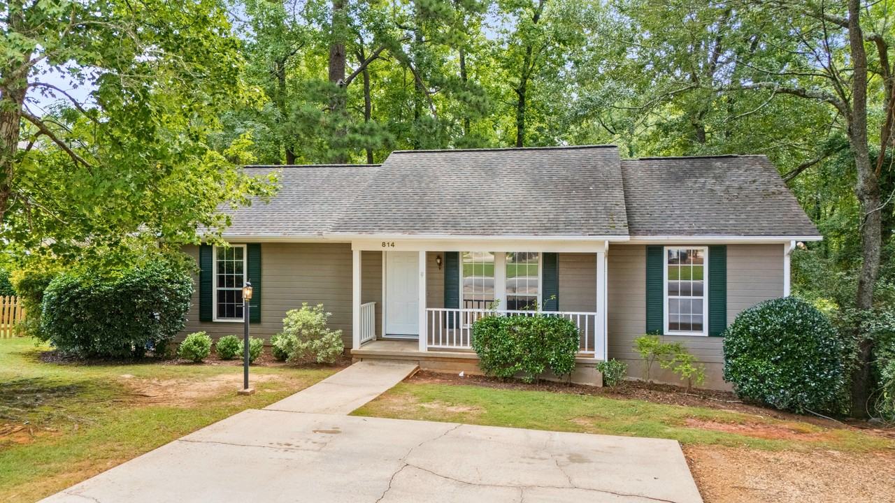 814 N Gay St #1 - Photo 3 of 19