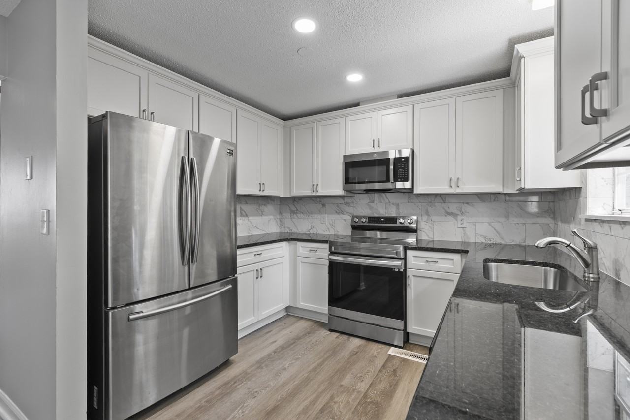 814 N Gay St #1 - Photo 5 of 19