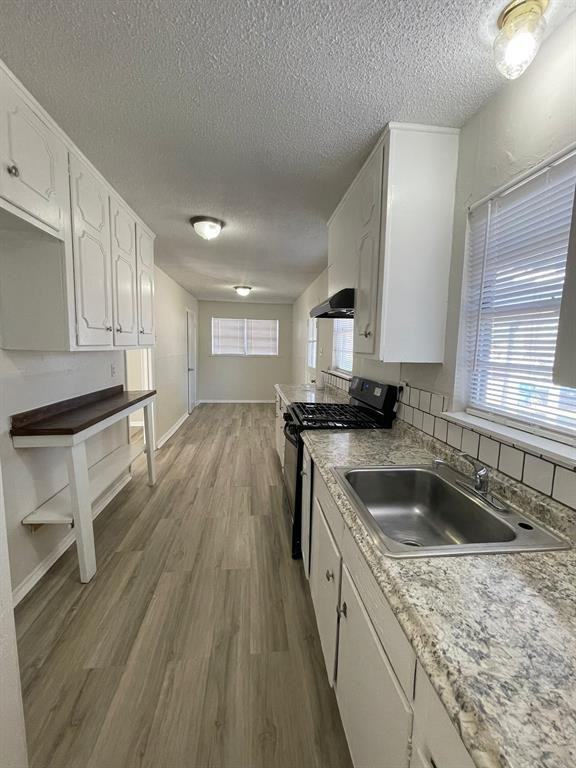 95 Twining Drive #1 - Photo 3 of 4