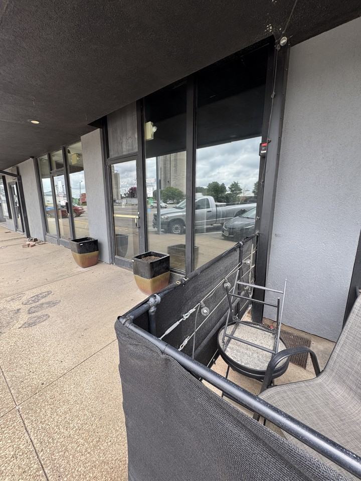 301 West Adams Street - Photo 2 of 13