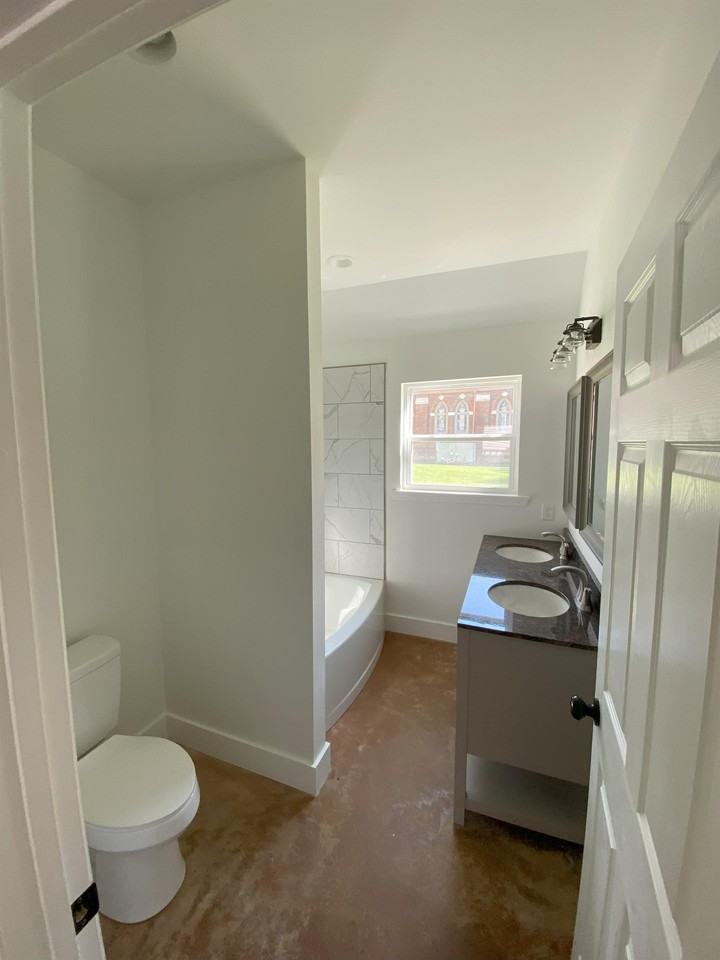 404 Elm Avenue #1 - Photo 3 of 14