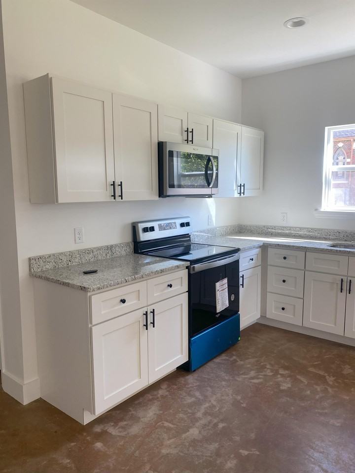 404 Elm Avenue #1 - Photo 7 of 14