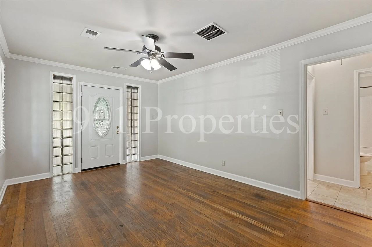 3922 Spottswood Avenue #1 - Photo 3 of 13