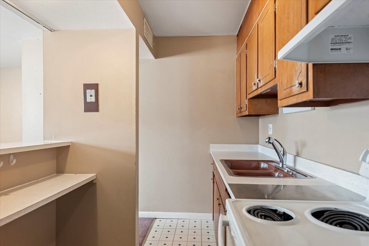 117 S Elder Ln #117UNIT3 - Photo 2 of 15