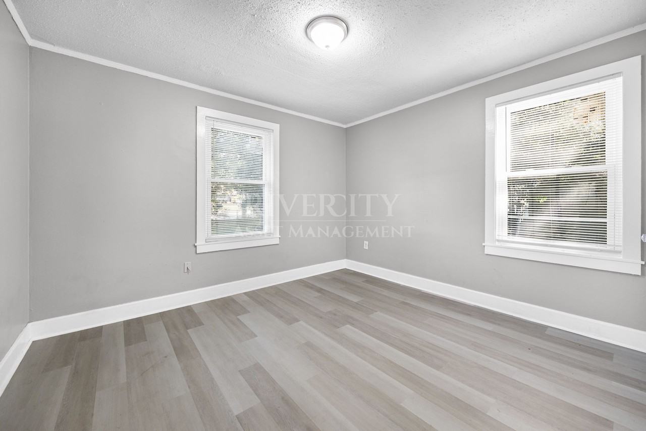 3835 Kimball Ave #3835 - Photo 7 of 9