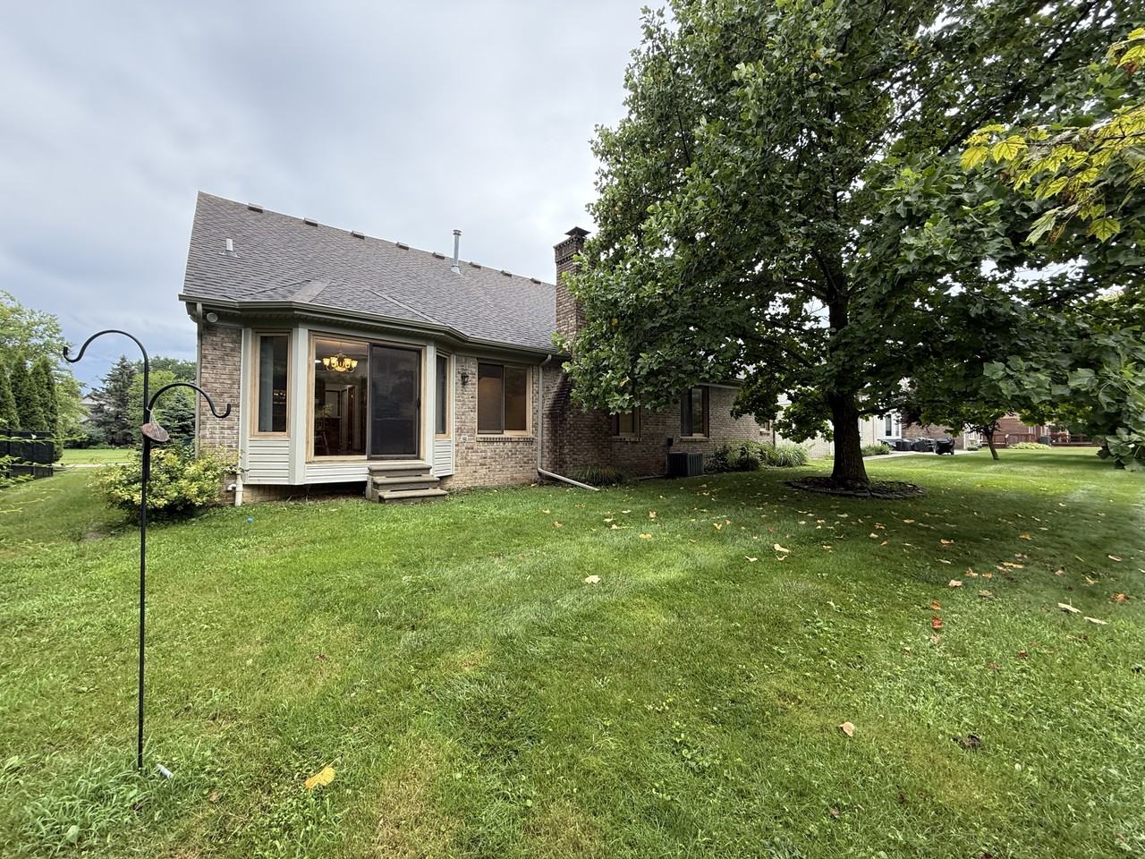 2915 Chippewa Dr #1 - Photo 2 of 20