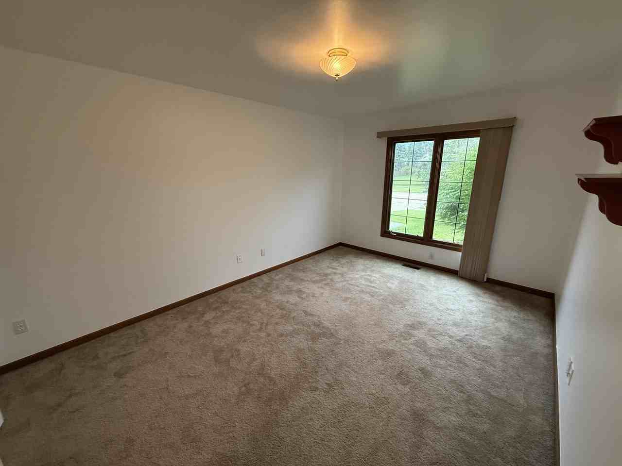 2915 Chippewa Dr #1 - Photo 7 of 20