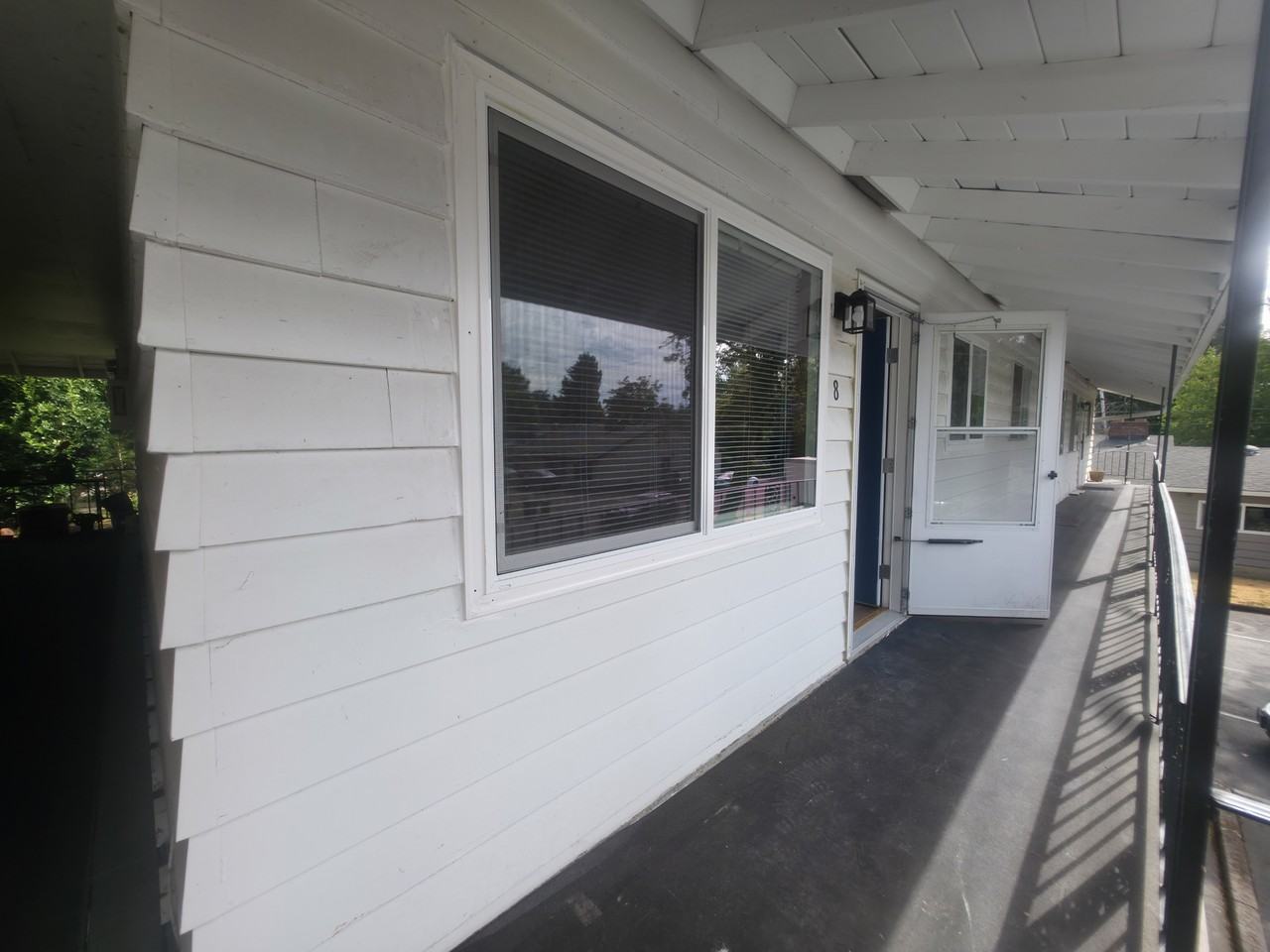 Southeast Holly Way #8 - Photo 3 of 28