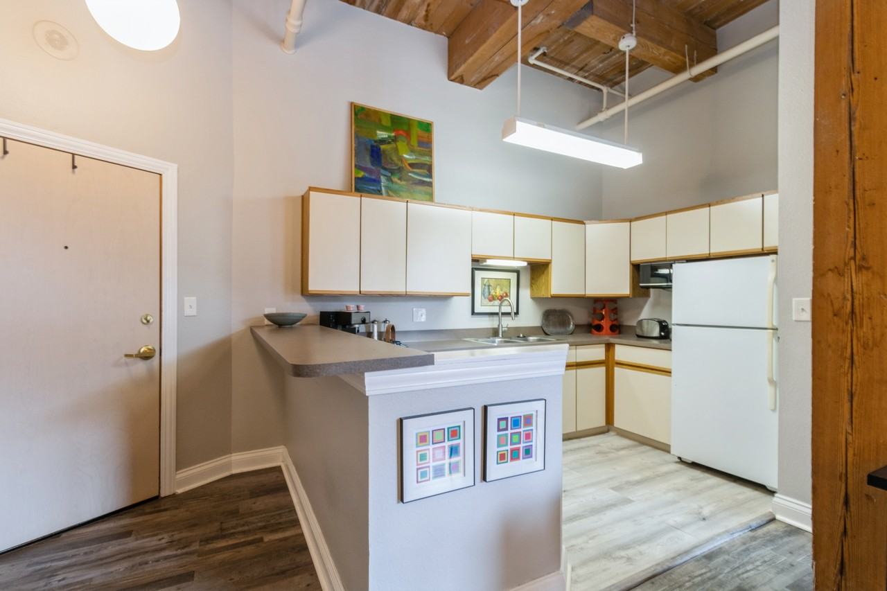 308 West 8th Street #1 - Photo 2 of 37