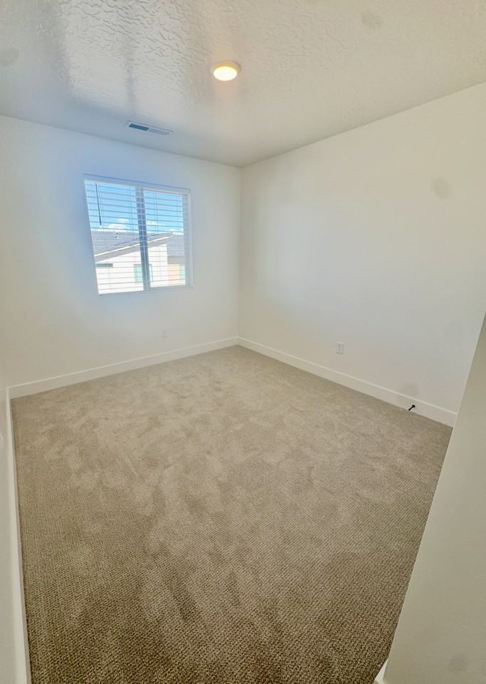 5709 S Weehawken Ln #1 - Photo 5 of 17