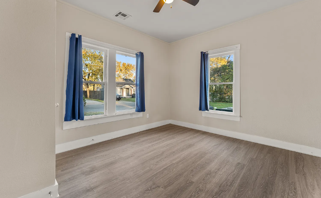 504 Lottie Street #1 - Photo 3 of 9