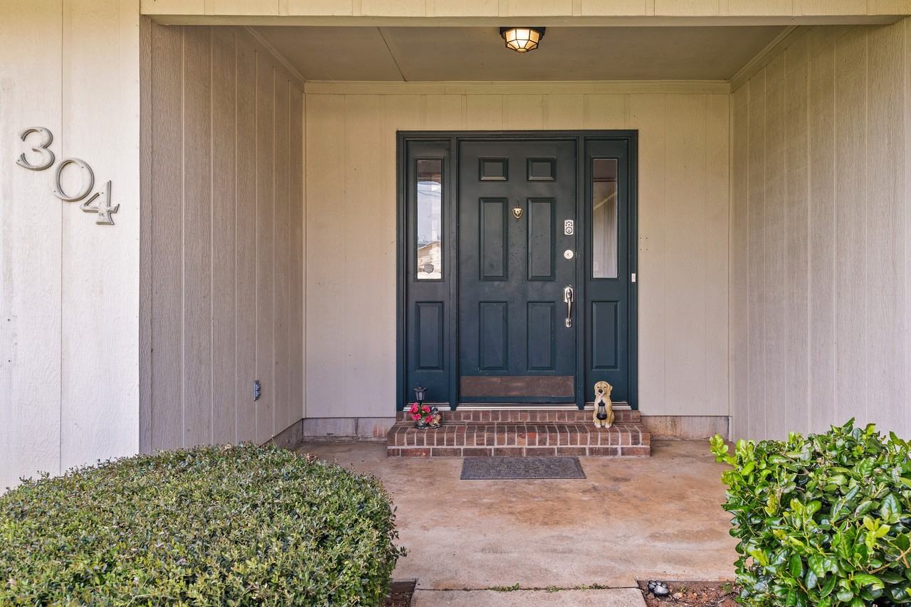 304 Melborne Drive #1 - Photo 4 of 30