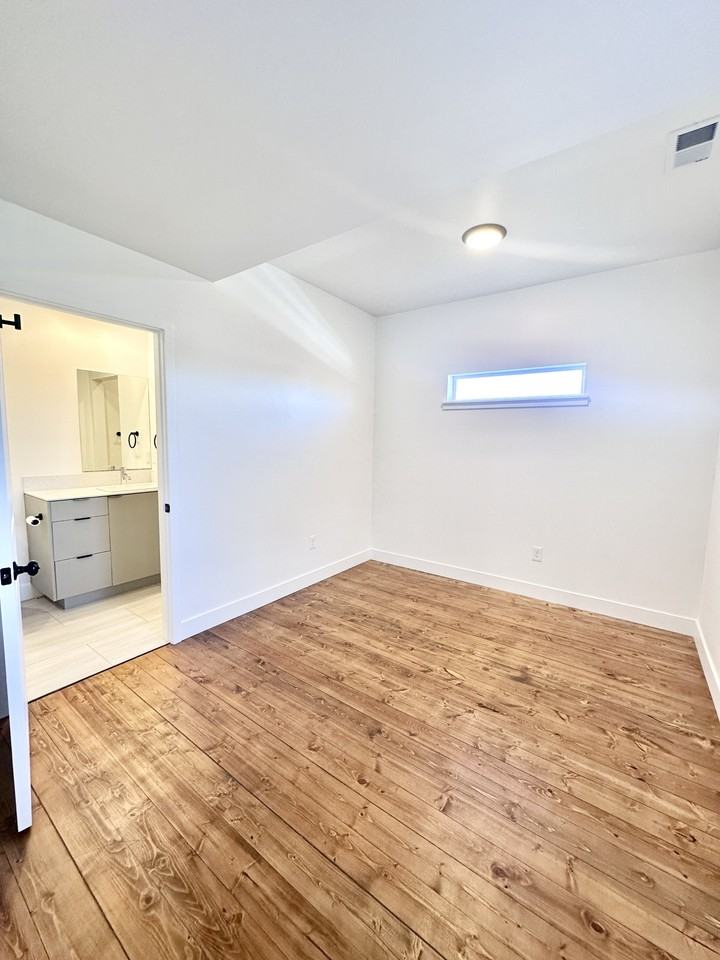 4004 Blue Pine Ln #1 - Photo 6 of 21