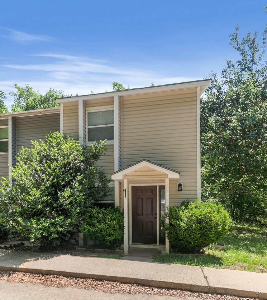 115 Candlebrook Drive #1