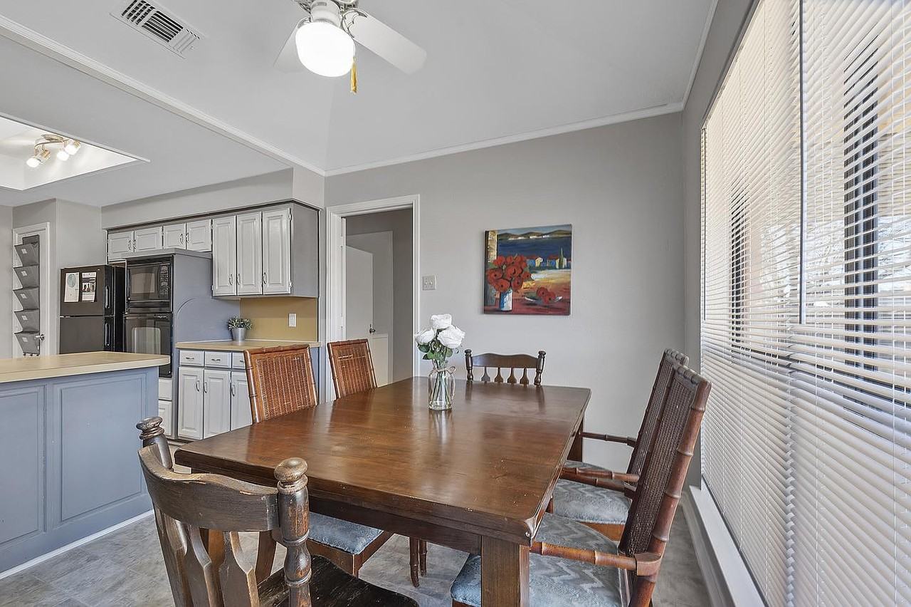 Colosseum Way - Photo 6 of 10