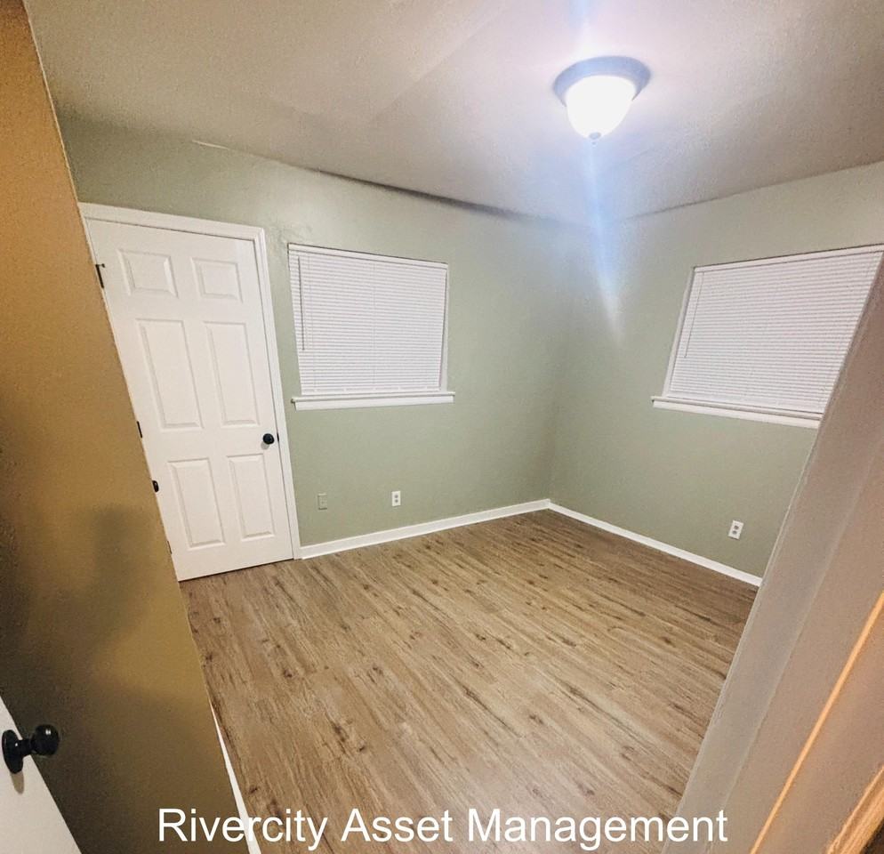 3593 Clayphil Ave #3593 - Photo 6 of 10