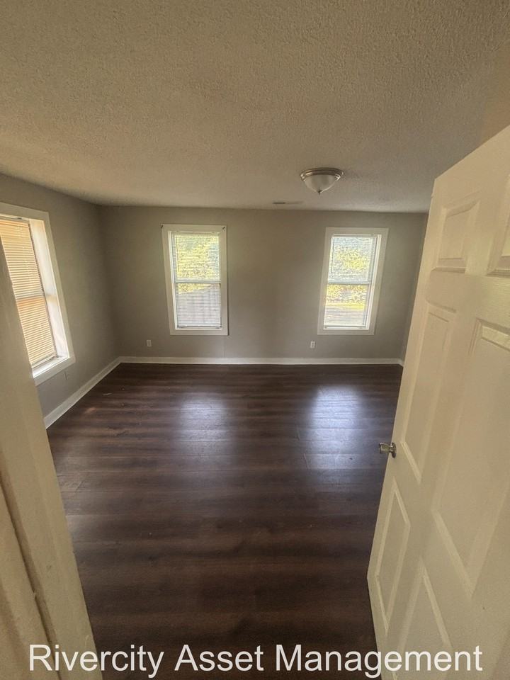 1358 Longcrest Rd #1 - Photo 6 of 13