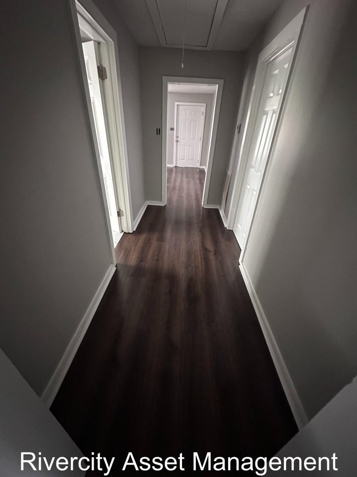 1358 Longcrest Rd #1 - Photo 7 of 13