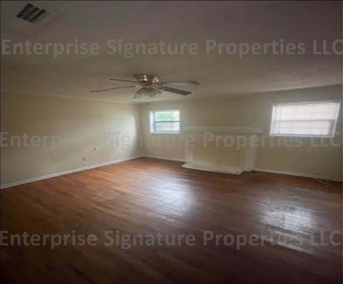 711 Westmead Street #1 - Photo 4 of 6